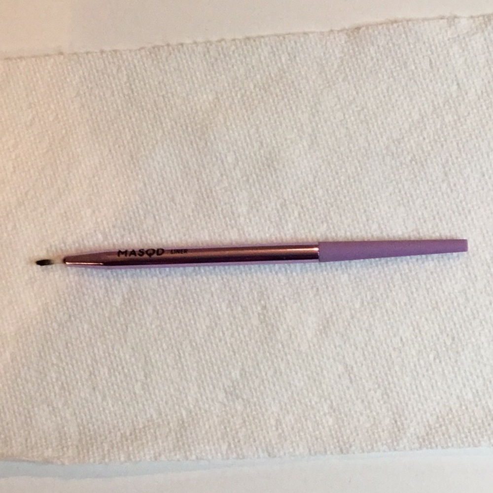 MASQD liner makeup brush